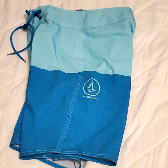 Volcom men's shorts size 28 - Picture 4 of 5